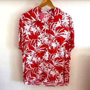 NWOT Ascot and Hart Hawaiian Style shirt Red and White Size L